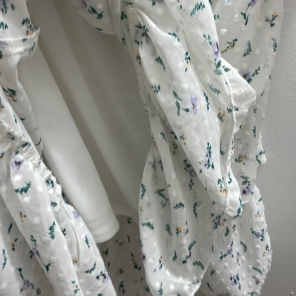 Fashion Poet clip dot cold shoulder ruffle long sleeve dress in white multicolor - Picture 6 of 9